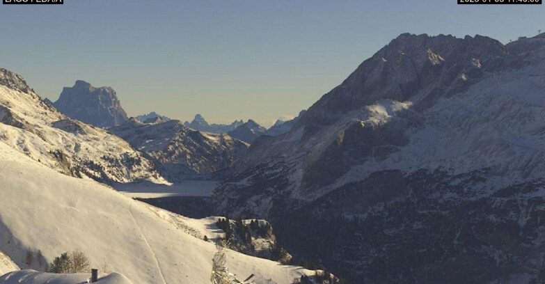 Webcam Canazei-Belvedere  - Lago e Passo Fedaia