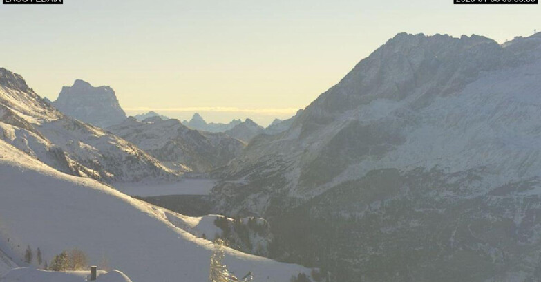 Webcam Canazei-Belvedere  - Lago e Passo Fedaia