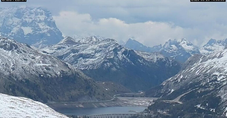 Webcam Canazei-Belvedere  - Lago e Passo Fedaia