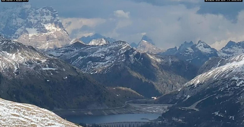 Webcam Canazei-Belvedere  - Lago e Passo Fedaia
