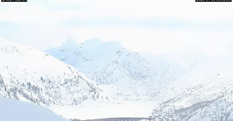 Webcam Canazei-Belvedere - Lago e Passo Fedaia