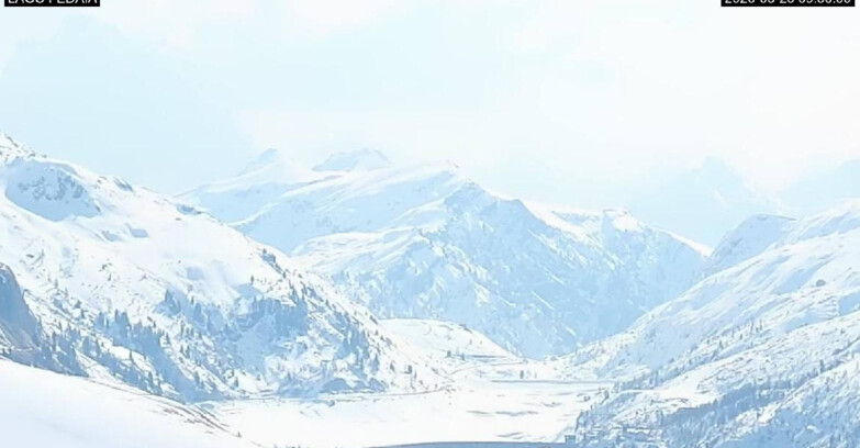 Webcam Canazei-Belvedere - Lago e Passo Fedaia