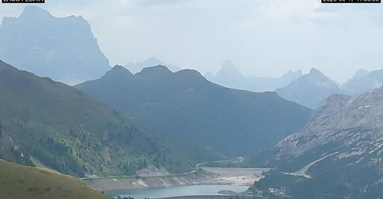 Webcam Canazei-Belvedere  - Lago e Passo Fedaia