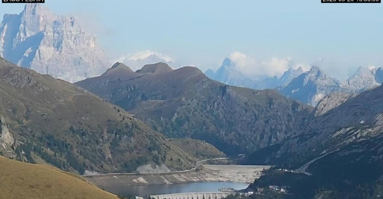 Webcam Canazei-Belvedere - Lago e Passo Fedaia
