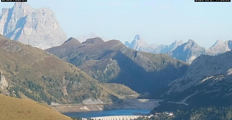 Webcam Canazei-Belvedere - Lago e Passo Fedaia