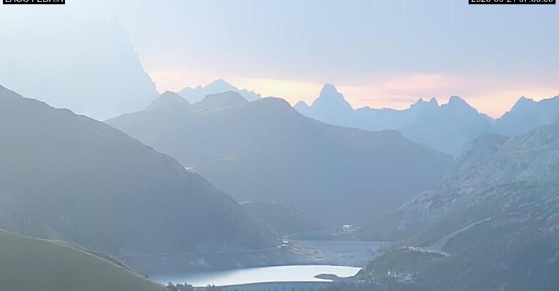 Webcam Canazei-Belvedere - Lago e Passo Fedaia