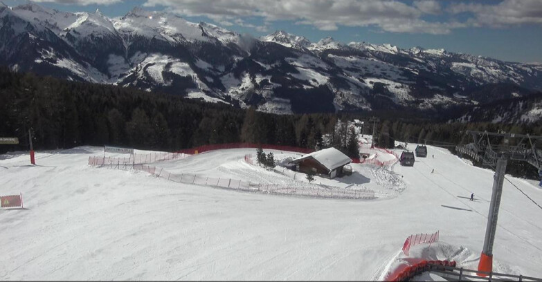 Webcam Bellamonte-Alpe Lusia - Pista Le Fassane e Morea Snowpark