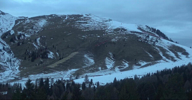 Webcam Белламонте-Альпе-Лусиа  - Pista direttissima Le Cune