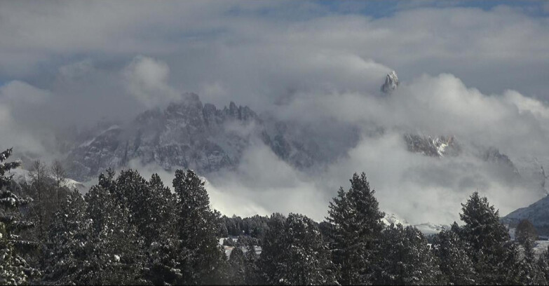 Webcam Bellamonte-Alpe Lusia  - Pale di San Martino