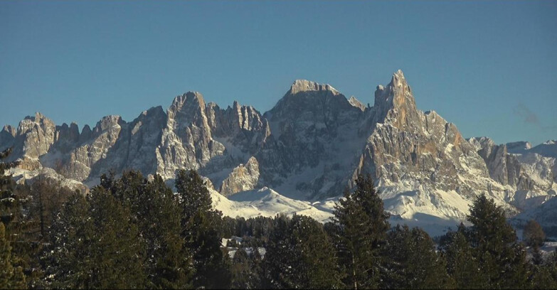 Webcam Bellamonte-Alpe Lusia  - Pale di San Martino