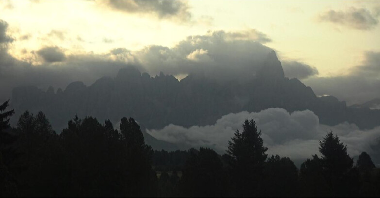 Webcam Bellamonte-Alpe Lusia  - Pale di San Martino