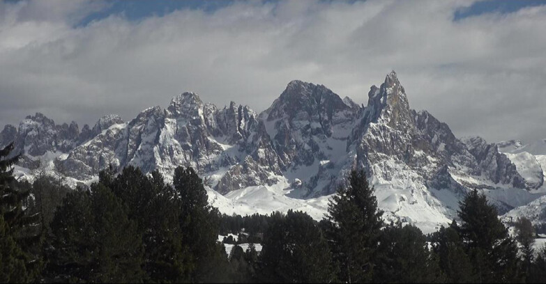 Webcam Bellamonte-Alpe Lusia - Pale di San Martino
