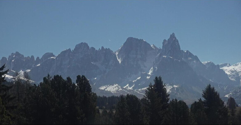 Webcam Bellamonte-Alpe Lusia - Pale di San Martino