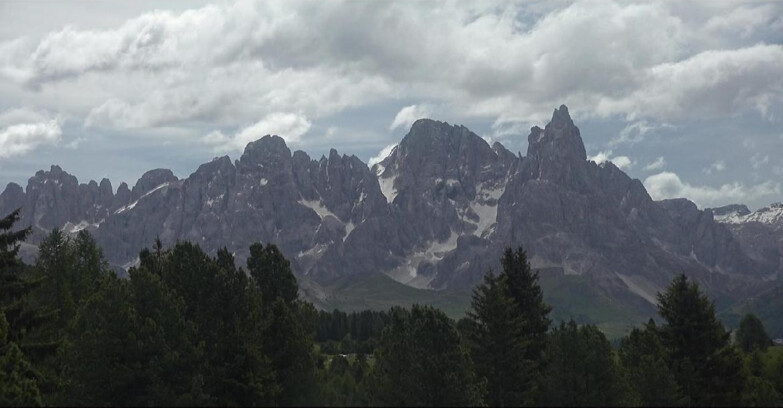 Webcam Bellamonte-Alpe Lusia - Pale di San Martino