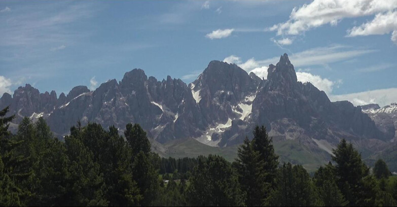 Webcam Bellamonte-Alpe Lusia - Pale di San Martino