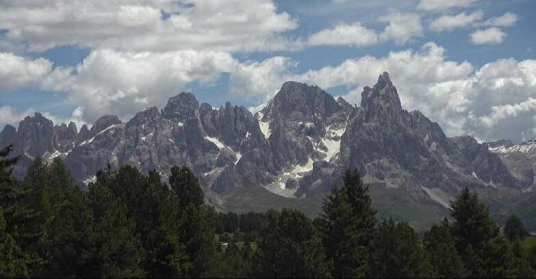 Webcam Bellamonte-Alpe Lusia - Pale di San Martino