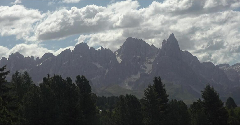 Webcam Bellamonte-Alpe Lusia  - Pale di San Martino
