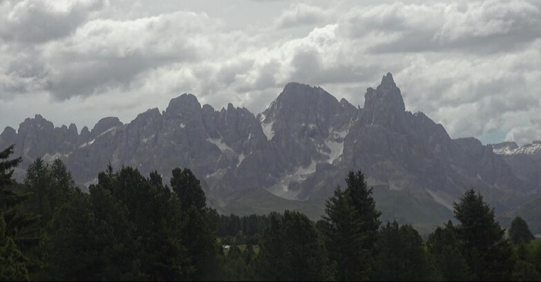 Webcam Bellamonte-Alpe Lusia  - Pale di San Martino