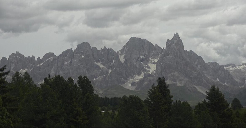 Webcam Bellamonte-Alpe Lusia  - Pale di San Martino