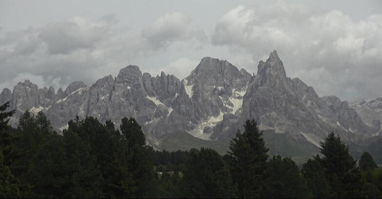 Webcam Bellamonte-Alpe Lusia  - Pale di San Martino