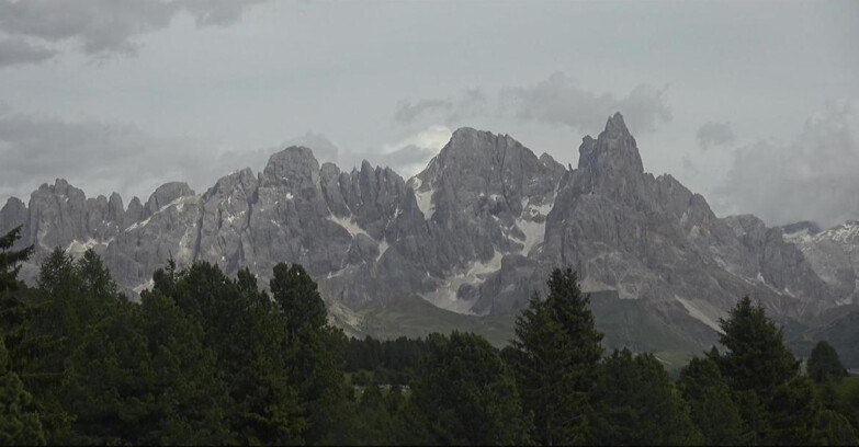 Webcam Bellamonte-Alpe Lusia  - Pale di San Martino
