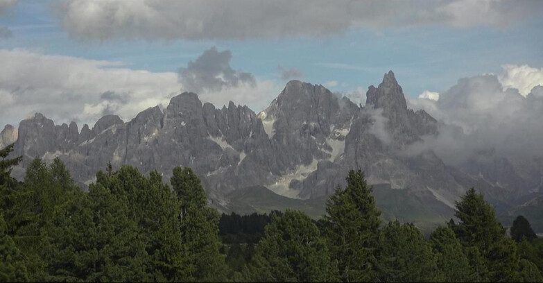 Webcam Bellamonte-Alpe Lusia  - Pale di San Martino