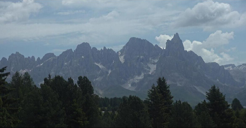 Webcam Bellamonte-Alpe Lusia  - Pale di San Martino