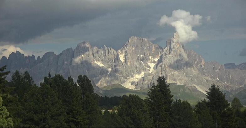 Webcam Bellamonte-Alpe Lusia  - Pale di San Martino