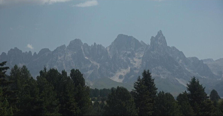 Webcam Bellamonte-Alpe Lusia  - Pale di San Martino