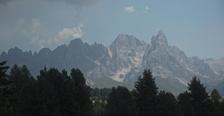 Webcam Bellamonte-Alpe Lusia  - Pale di San Martino