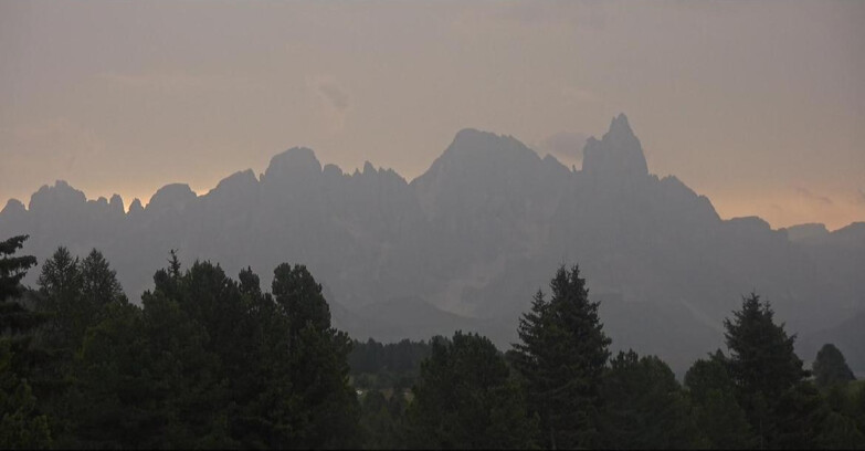 Webcam Bellamonte-Alpe Lusia - Pale di San Martino