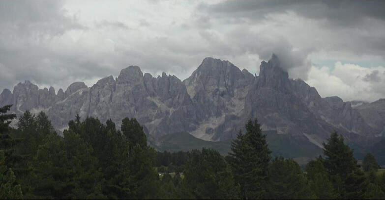 Webcam Bellamonte-Alpe Lusia  - Pale di San Martino