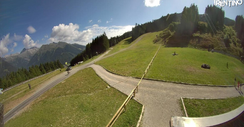 Webcam Пинцоло - Pinzolo - Dolomiti di Brenta 