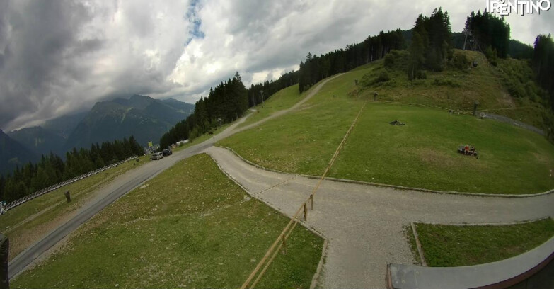 Webcam Пинцоло - Pinzolo - Dolomiti di Brenta 