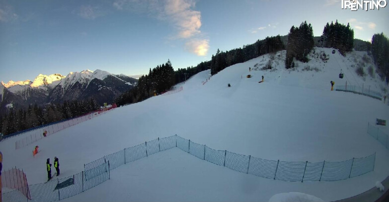 Webcam Пинцоло - Pinzolo - Dolomiti di Brenta 