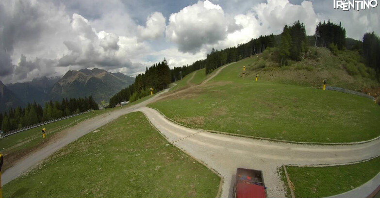 Webcam Пинцоло - Pinzolo - Dolomiti di Brenta 