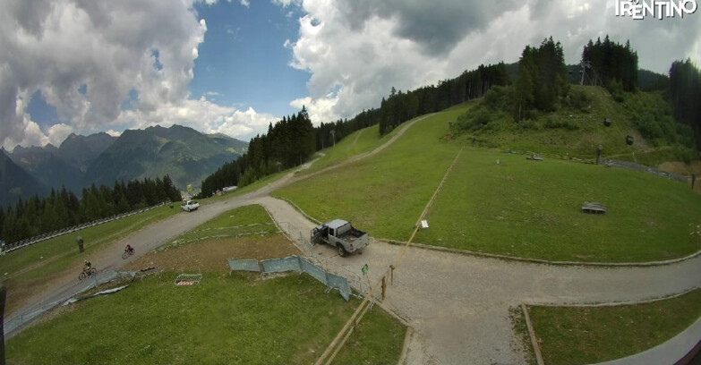 Webcam Пинцоло - Pinzolo - Dolomiti di Brenta 