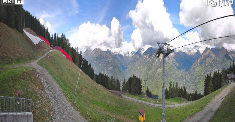 Webcam Пинцоло - Pinzolo - Carè Alto 