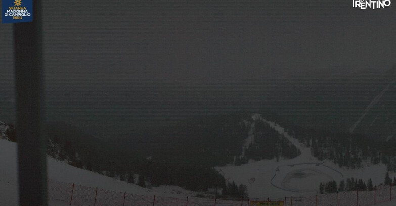 Webcam Pinzolo - Rifugio Doss del Sabion - 2100m