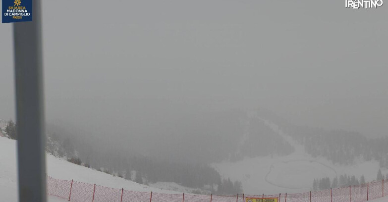 Webcam Pinzolo - Rifugio Doss del Sabion - 2100m