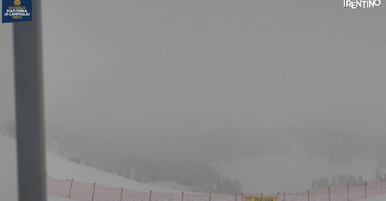 Webcam Pinzolo - Rifugio Doss del Sabion - 2100m