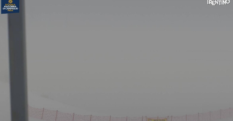 Webcam Pinzolo - Rifugio Doss del Sabion - 2100m