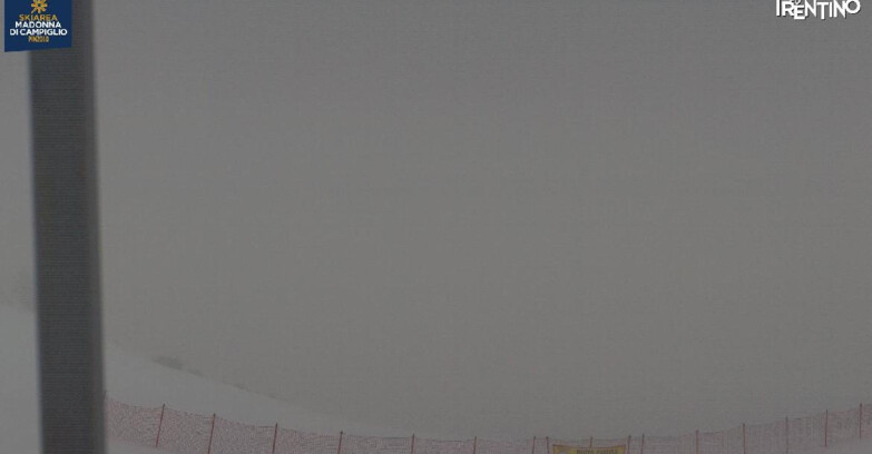 Webcam Pinzolo - Rifugio Doss del Sabion - 2100m