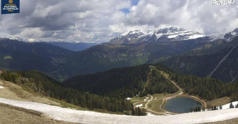 Webcam Pinzolo - Rifugio Doss del Sabion - 2100m