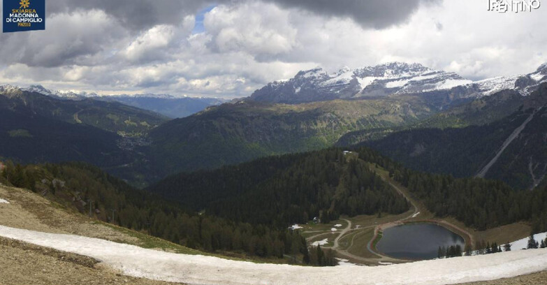 Webcam Pinzolo - Rifugio Doss del Sabion - 2100m