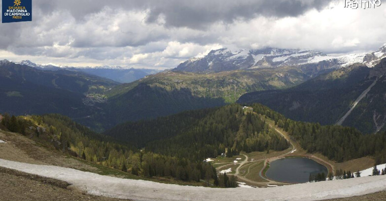 Webcam Pinzolo - Rifugio Doss del Sabion - 2100m