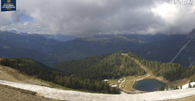 Webcam Pinzolo - Rifugio Doss del Sabion - 2100m