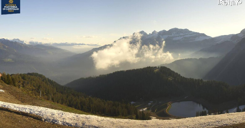 Webcam Pinzolo - Rifugio Doss del Sabion - 2100m