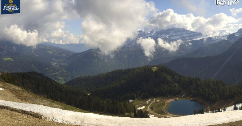 Webcam Pinzolo - Rifugio Doss del Sabion - 2100m