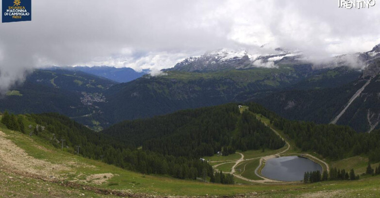 Webcam Pinzolo - Rifugio Doss del Sabion - 2100m